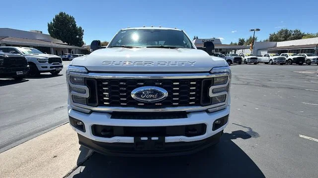 2026 Ford F-450 Super Duty Platinum - Photo 8
