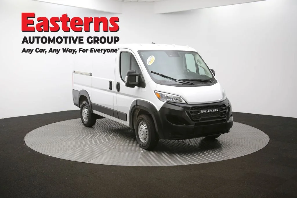 Used 2025 White Ram Low Roof image 46
