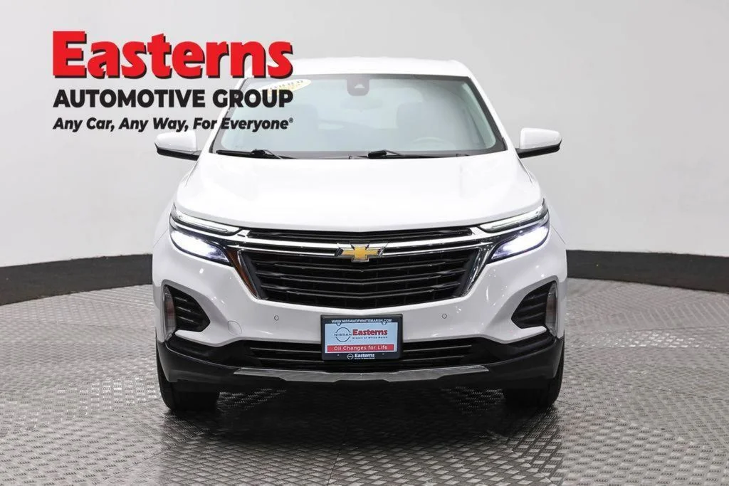 Used 2023 White Chevrolet LT image 2