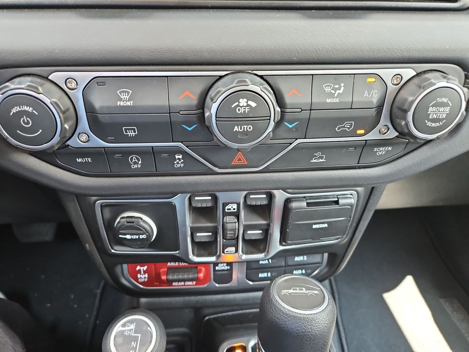 Used 2026 White Jeep Mojave image 28
