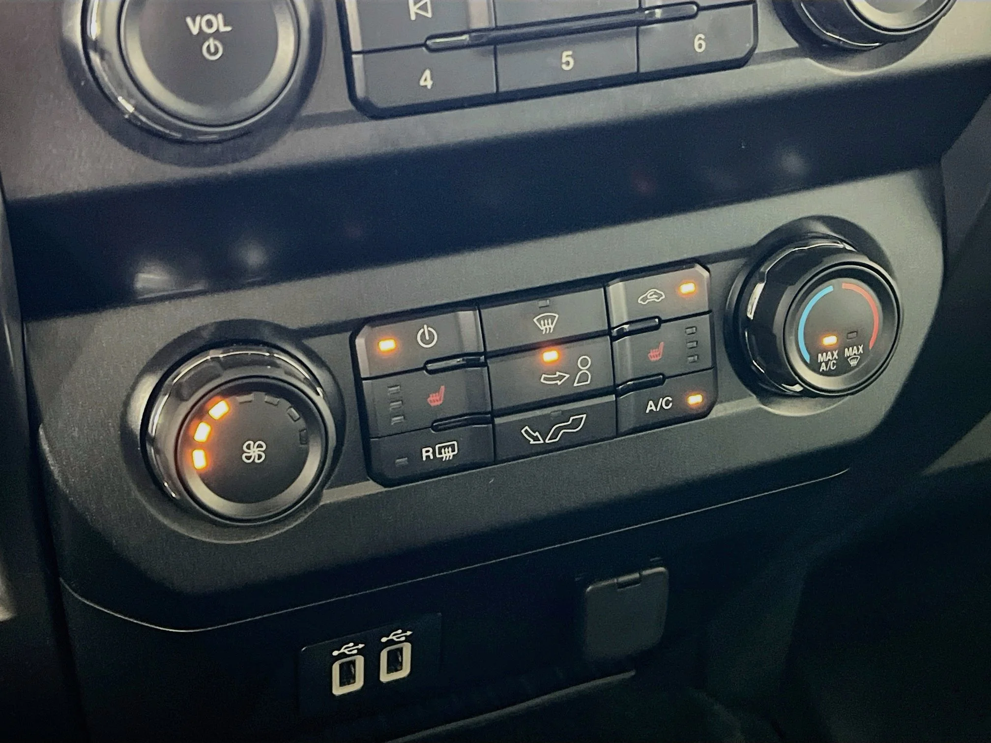 2019 Ford F-150 XLT - Photo 18