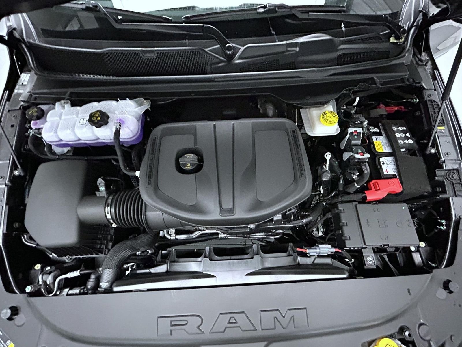 New 2026 Granite Crystal Metallic Clearcoat RAM Express image 24