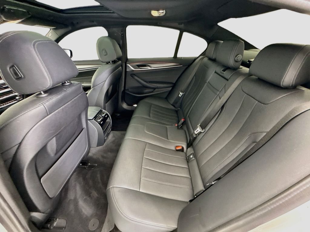 Used 2022 Alpine White BMW 530i image 20