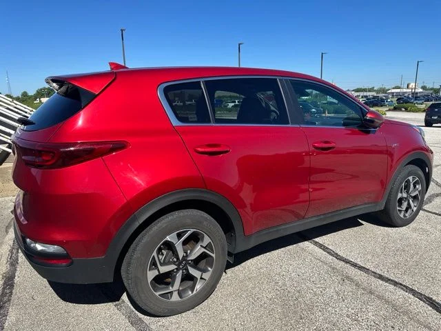 Used 2020 Red Kia LX image 3