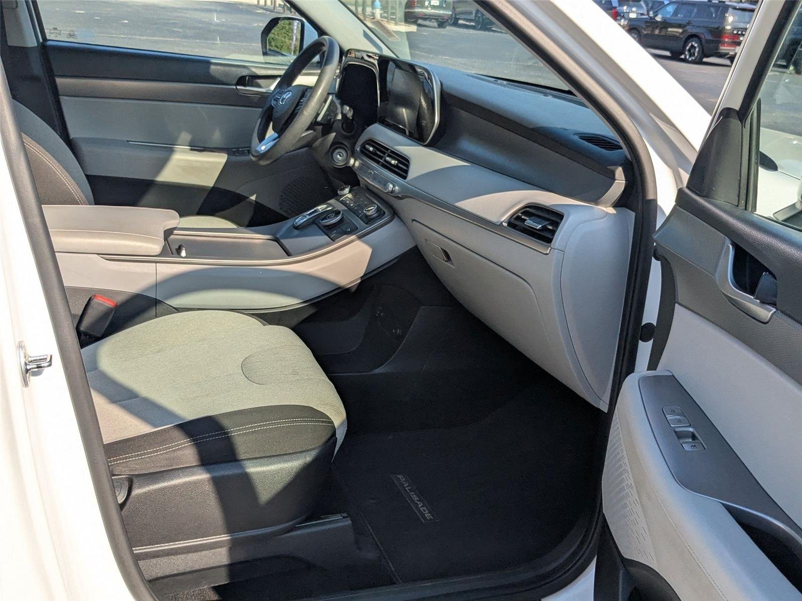 Certified Used 2021 Hyper White Hyundai SE image 26