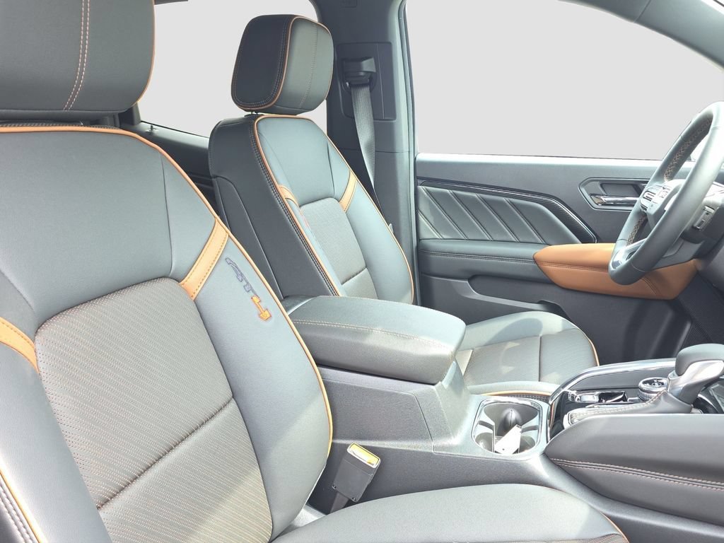2026 GMC Canyon AT4 - Photo 20