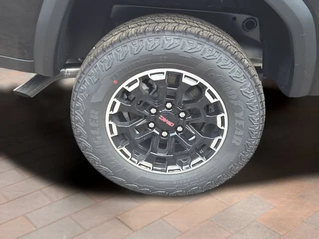 2026 GMC Canyon AT4 - Photo 22