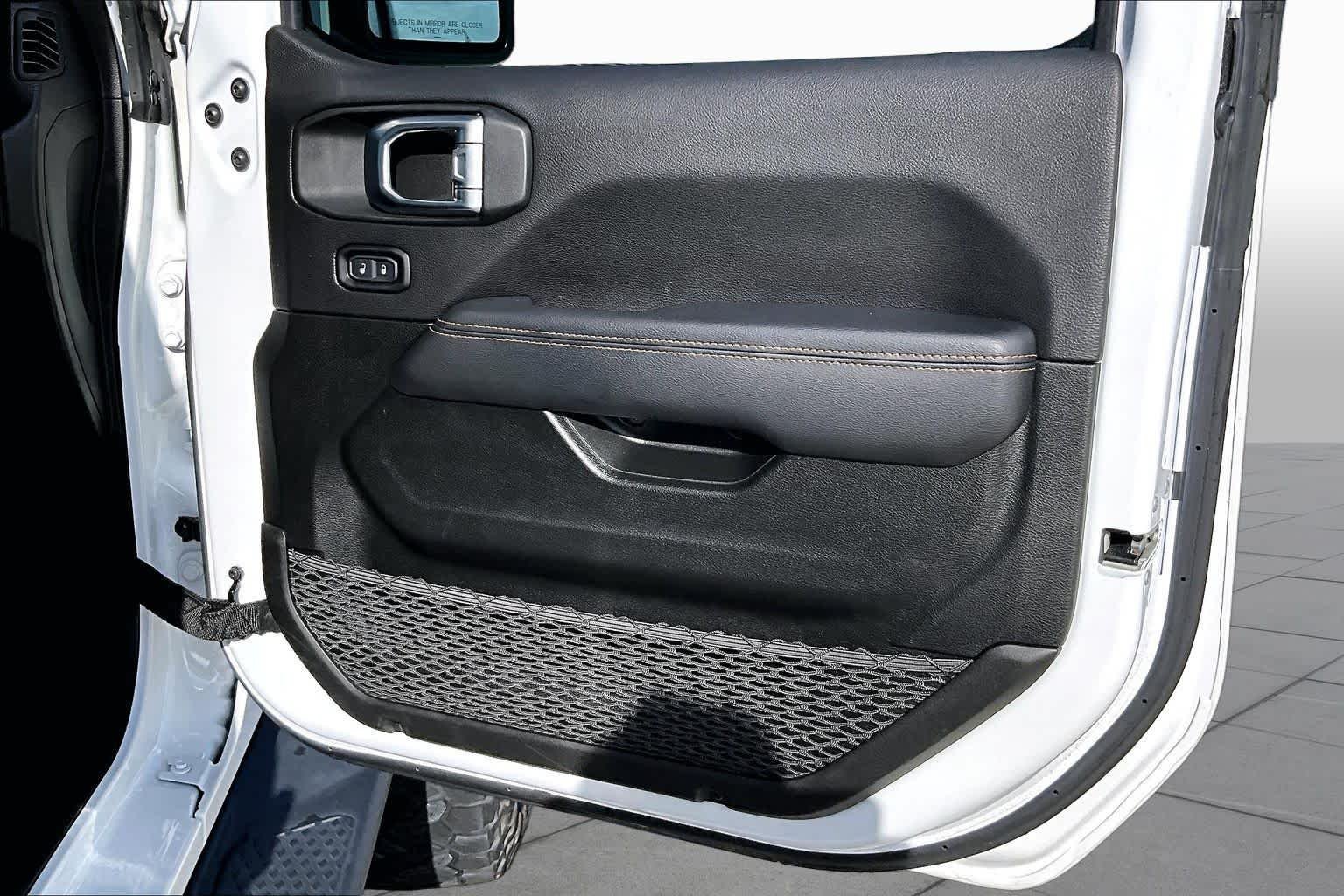 Used 2022 Bright White Clearcoat Jeep High Altitude image 20