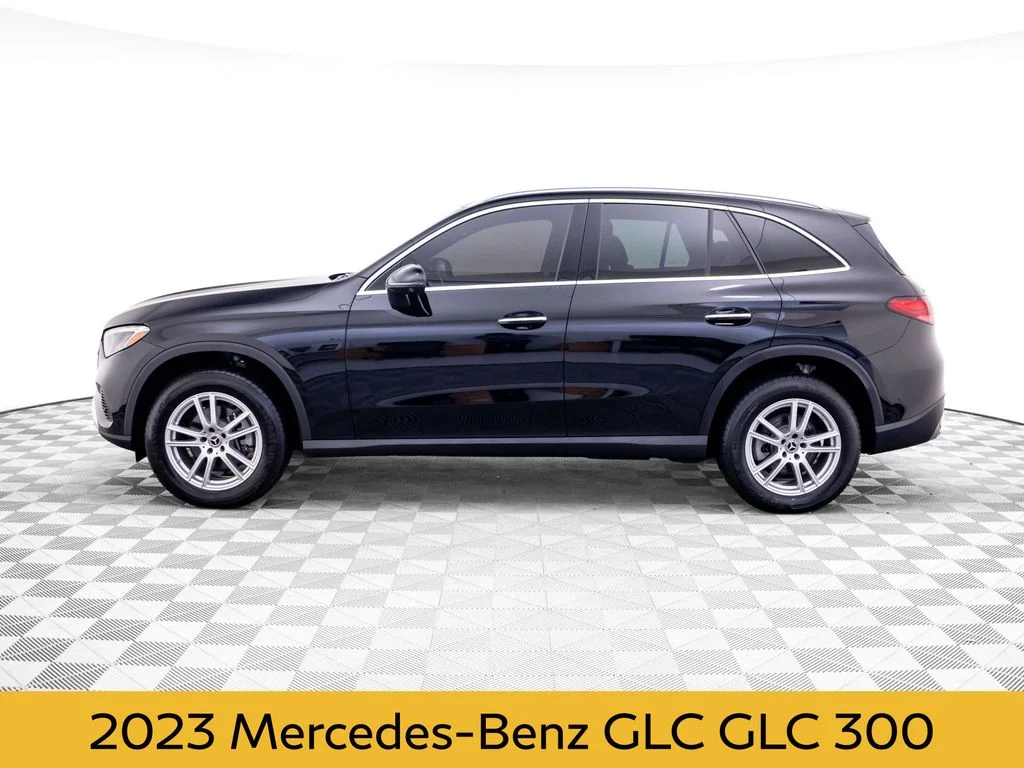 Used 2023 Black Mercedes-Benz GLC 300 image 2