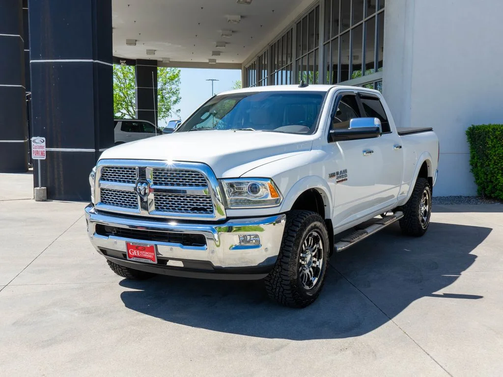 Used 2017 White Ram Laramie image 3