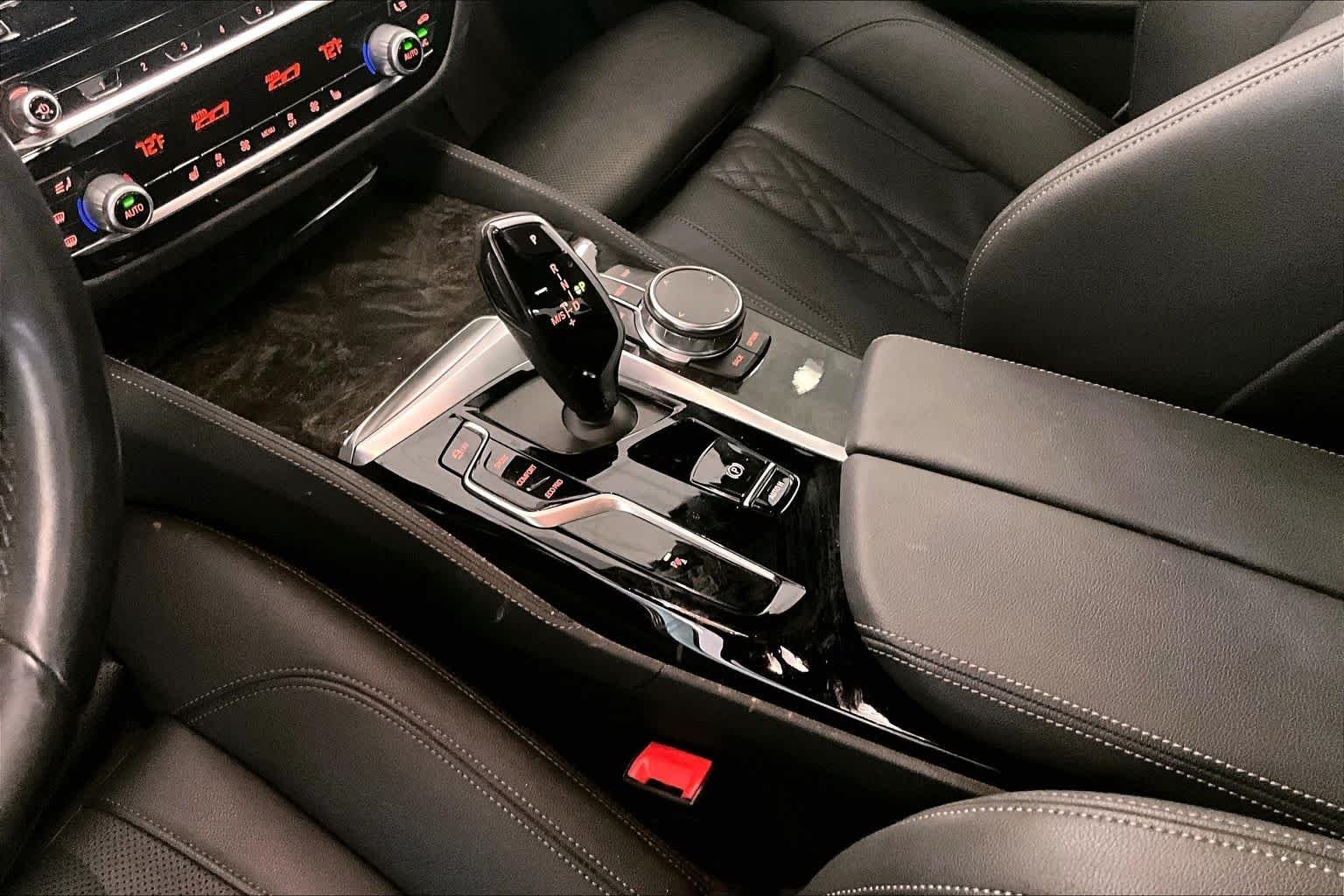 Used 2023 Black Sapphire Metallic BMW 530i image 14