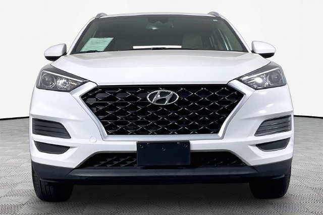 Used 2019 White Hyundai Value image 2