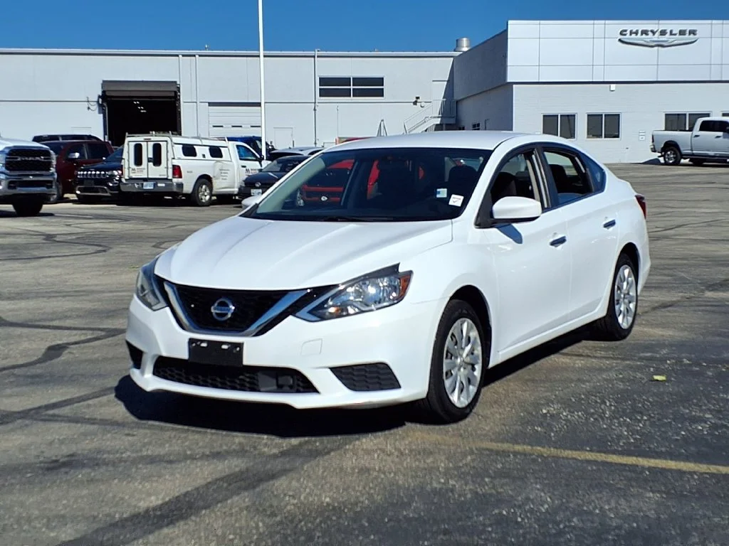 Used 2019 Nissan Sentra S with VIN 3N1AB7AP3KY323604 for sale in Kansas City