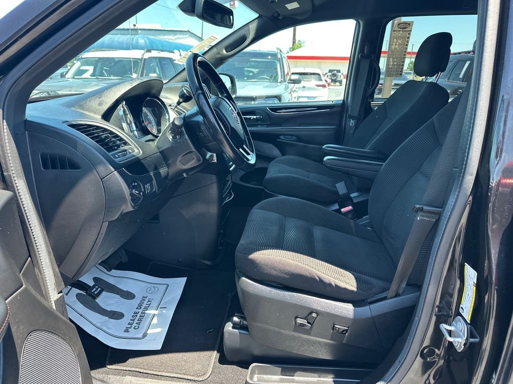 Used 2020 Black Dodge SE Plus image 9