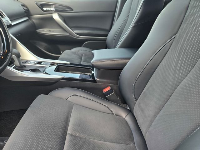 Used 2026  Mitsubishi SE image 12