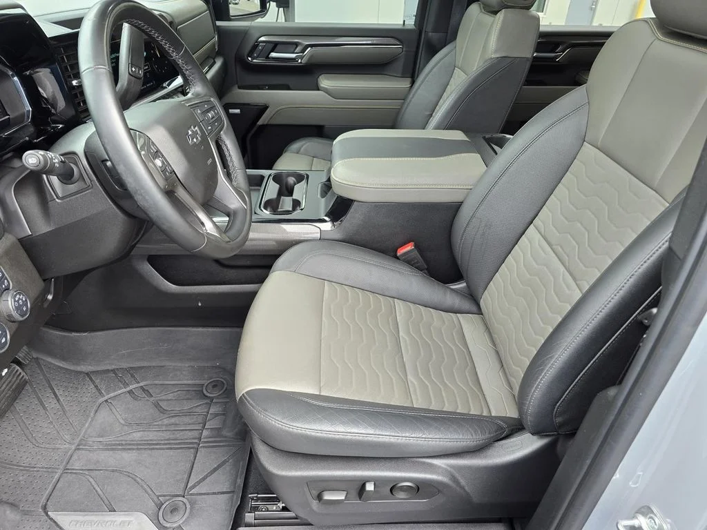 Used 2025 Slate Gray Metallic Chevrolet ZR2 image 10