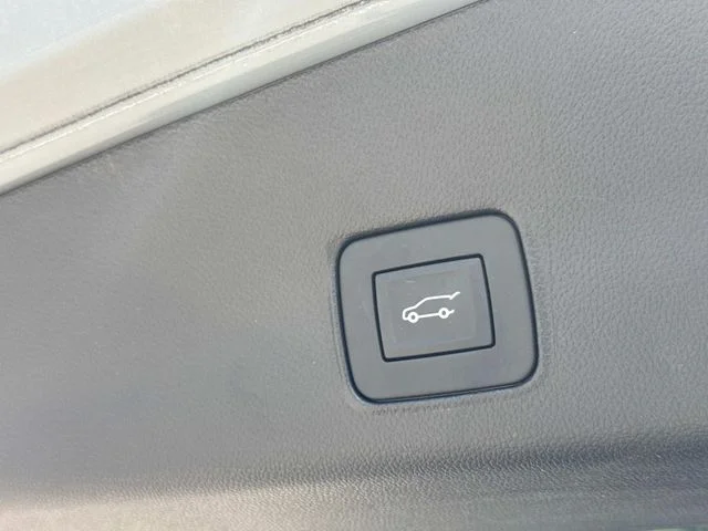 Used 2025 Gray Chevrolet ACTIV image 15
