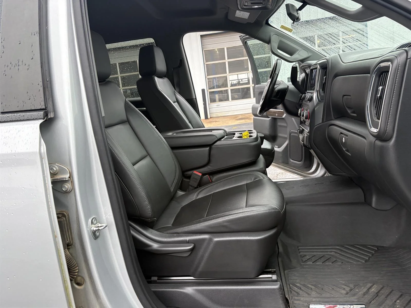 Used 2020 SILVER ICE METALLIC Chevrolet LT image 16