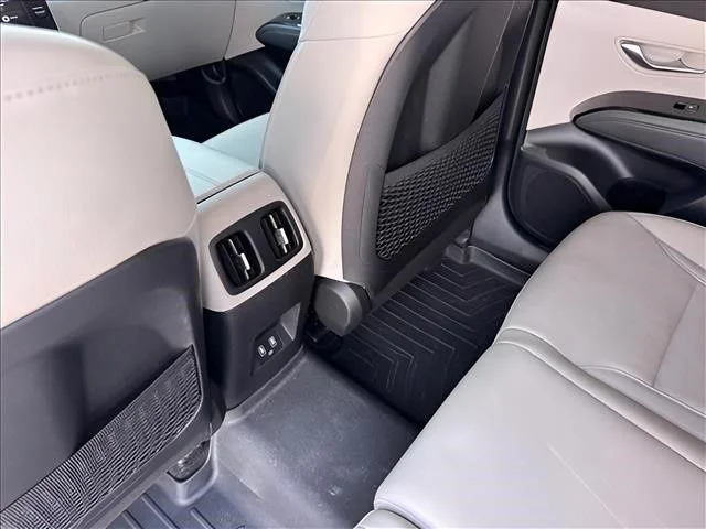 Used 2022 Black Hyundai SEL image 15