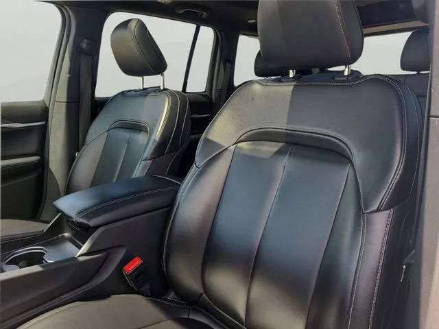 Used 2024 White Jeep LIMI image 29