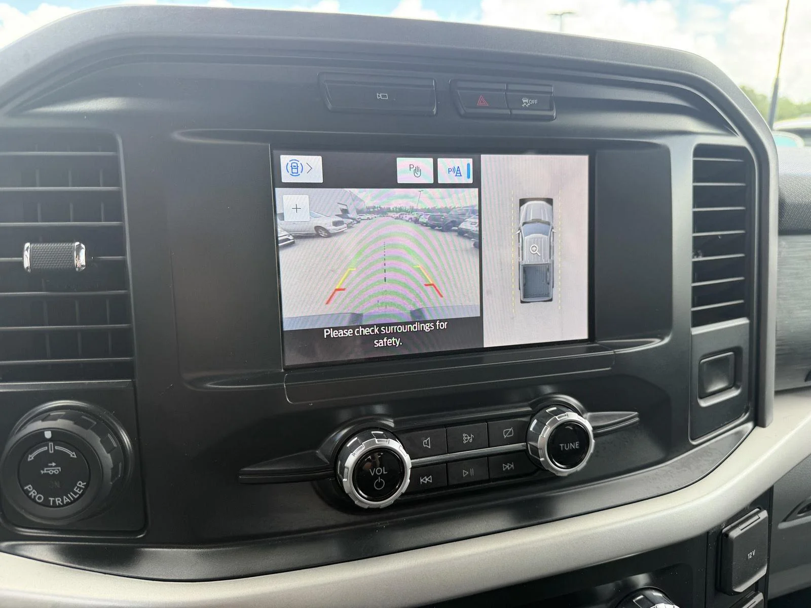 Used 2022 Oxford White Ford XLT image 12