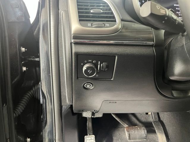 Used 2020 Black Jeep Limited image 19