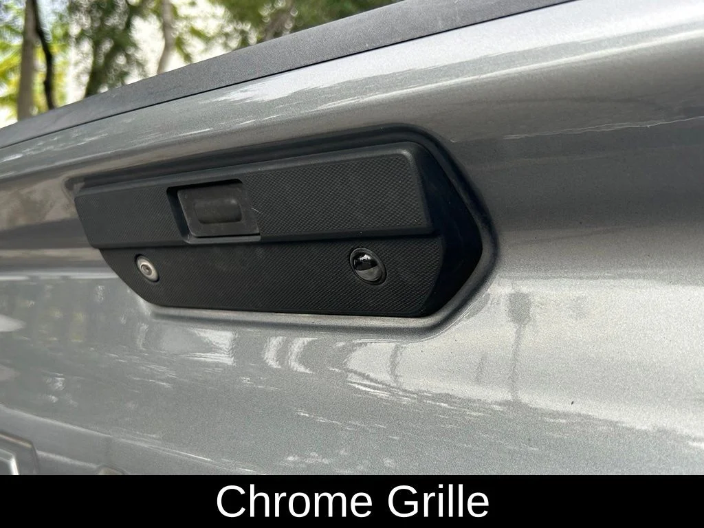 Used 2020 Gray Chevrolet LTZ image 40