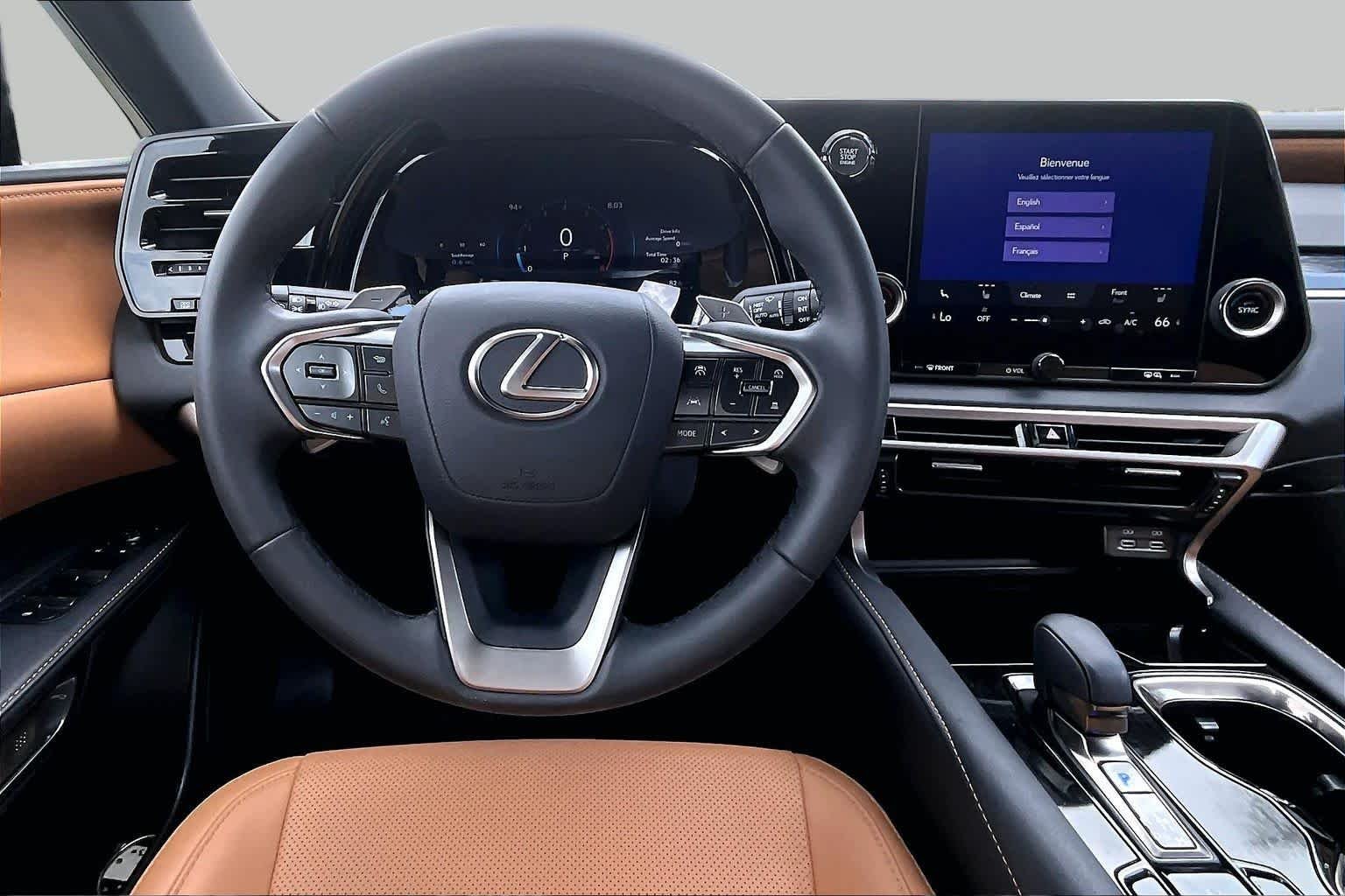 Used 2025 Eminent White Pearl Lexus  image 6