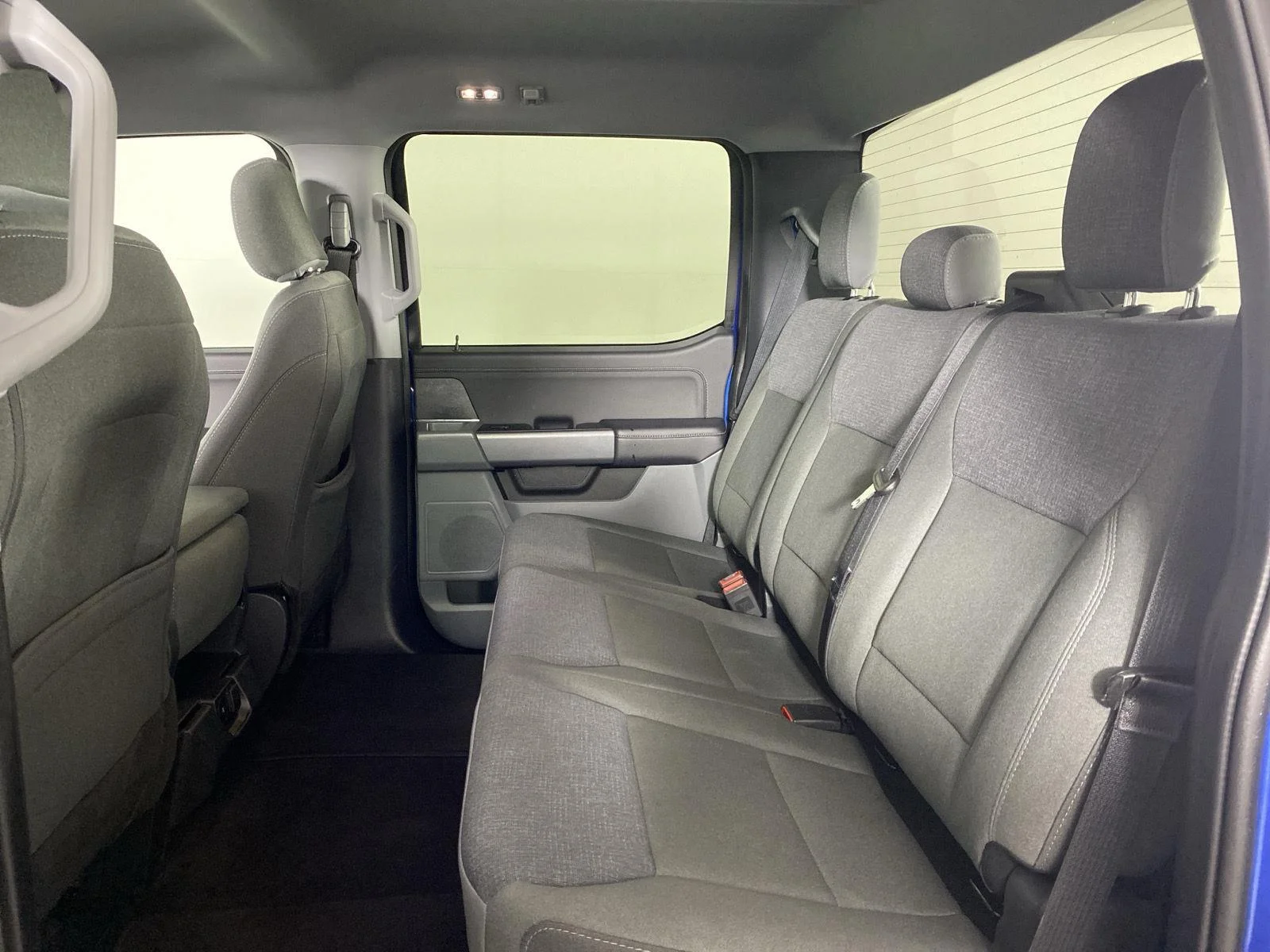 Used 2025 Atlas Blue Ford XLT image 22