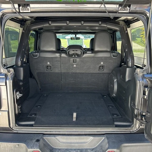 Used 2020 GRAY Jeep Rubicon image 19