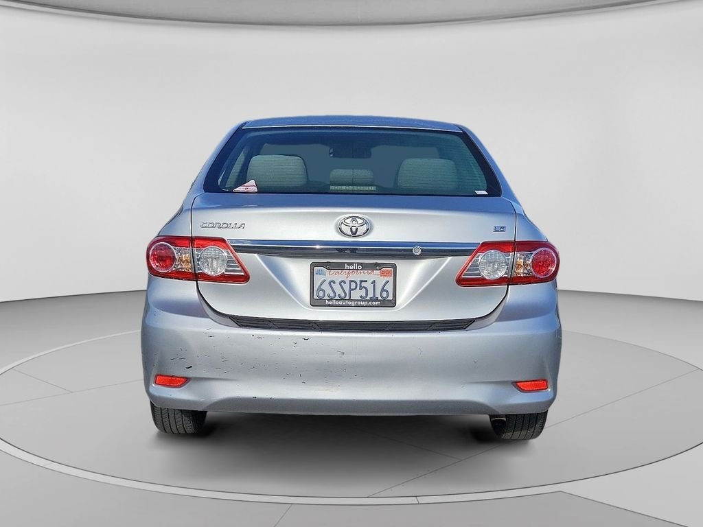 Used 2011 Classic Silver Metallic Toyota LE image 20