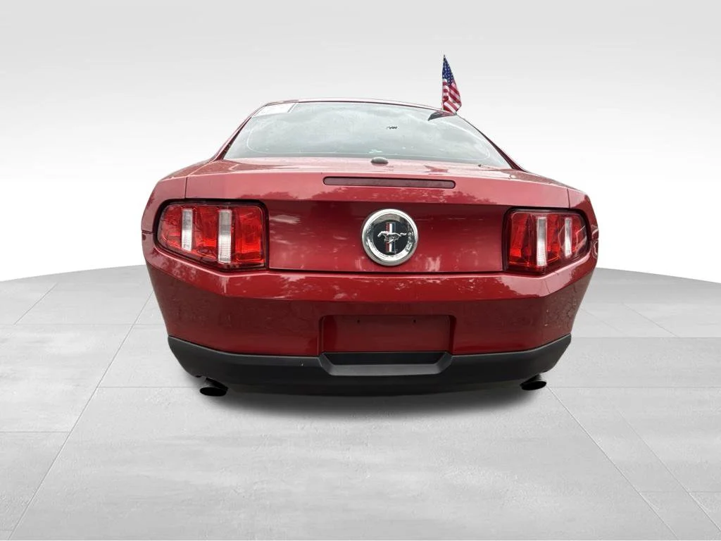 Used 2012 Red Ford V6 Premium image 4