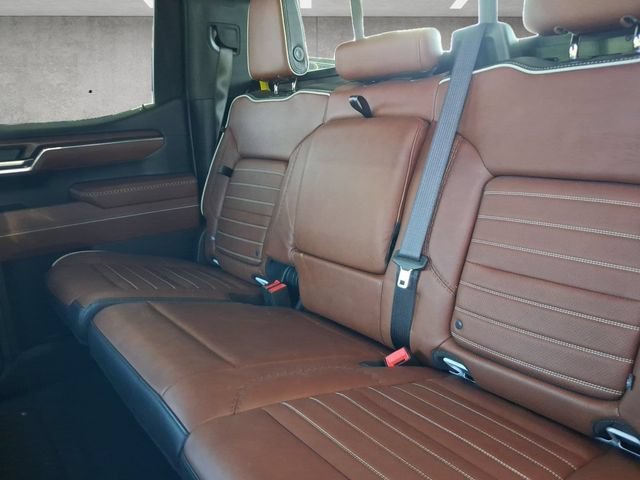Used 2024 White Frost Tricoat GMC Denali Ultimate image 23