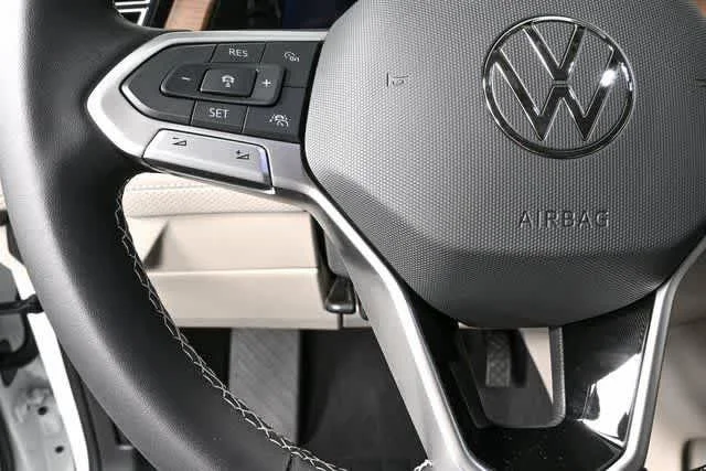 New 2026 Opal White Pearl Volkswagen 2.0T SE image 9