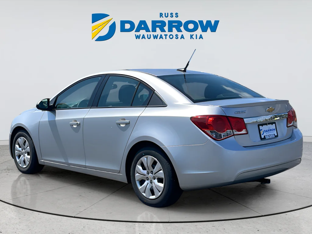 Used 2013 Silver Chevrolet LS image 3