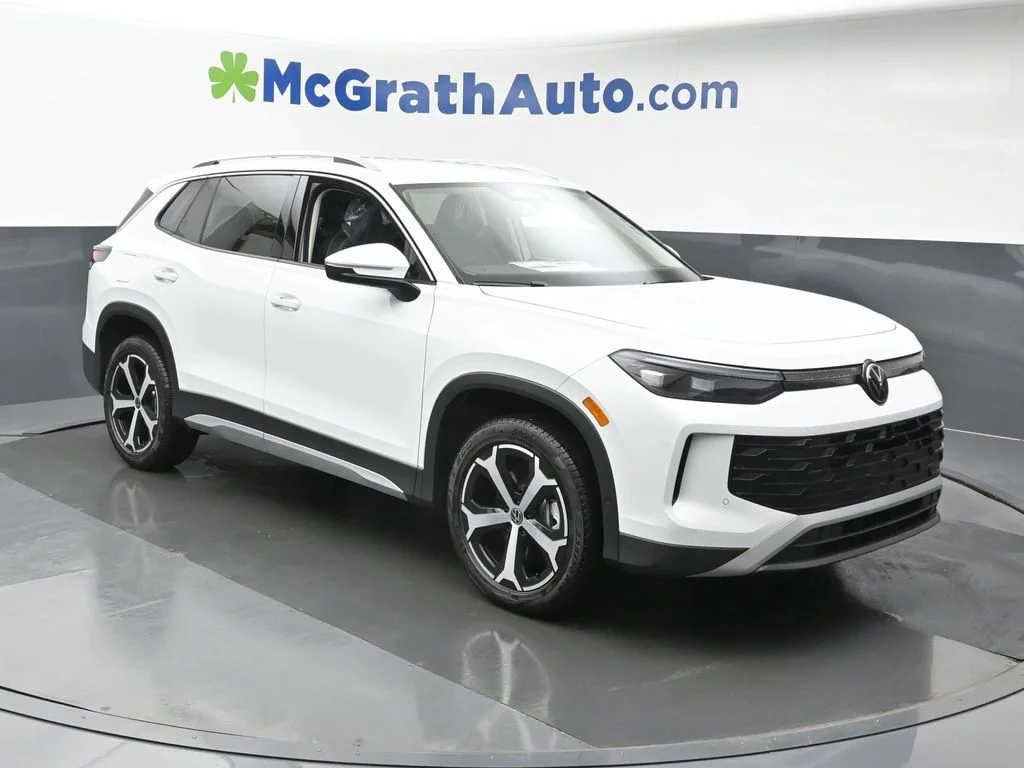 New 2026 White/off-white Volkswagen 2.0T SE image 2