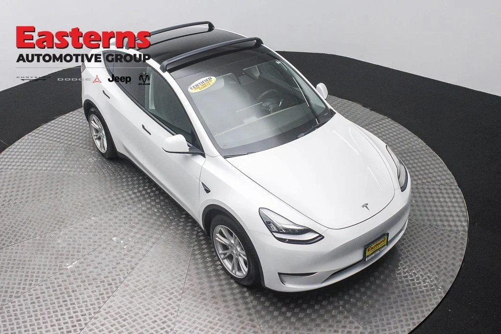 Used 2021 White Tesla Long Range image 31