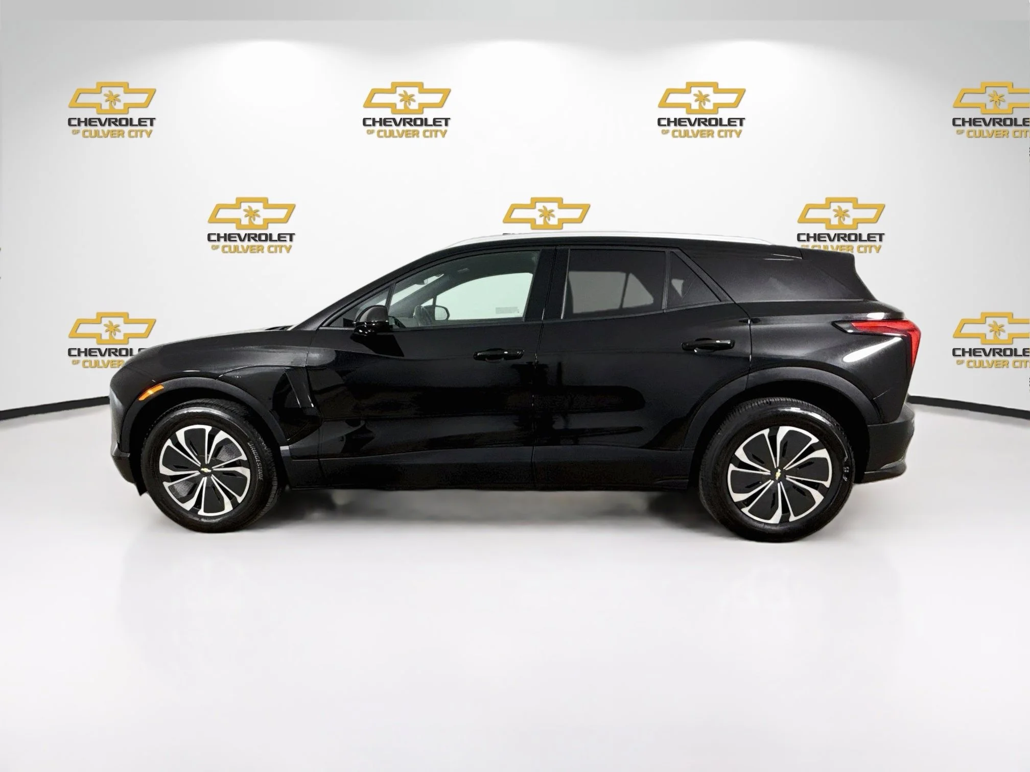 Used 2025 Black Chevrolet LT image 5