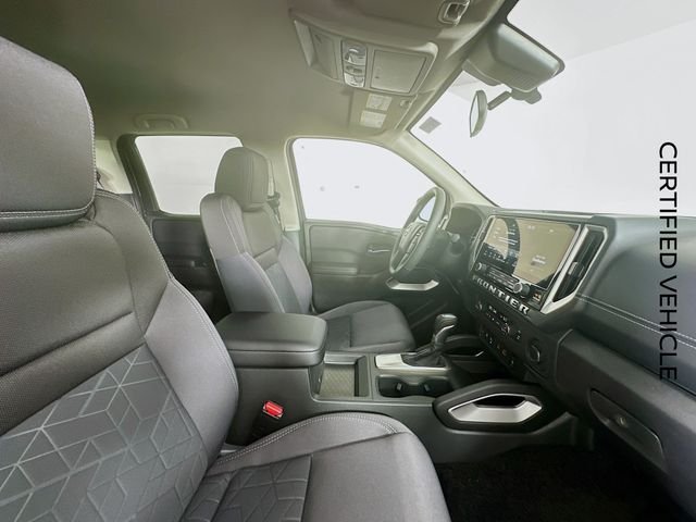 Certified Used 2025 White Nissan SV image 28