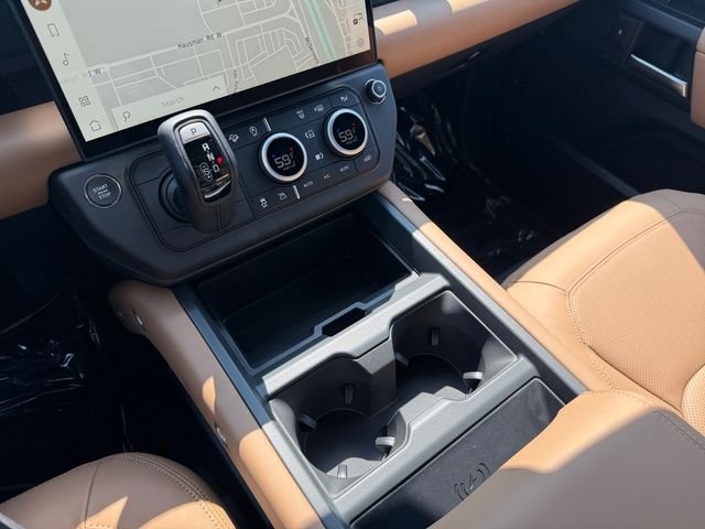 New 2026 Santorini Black Land Rover S image 24