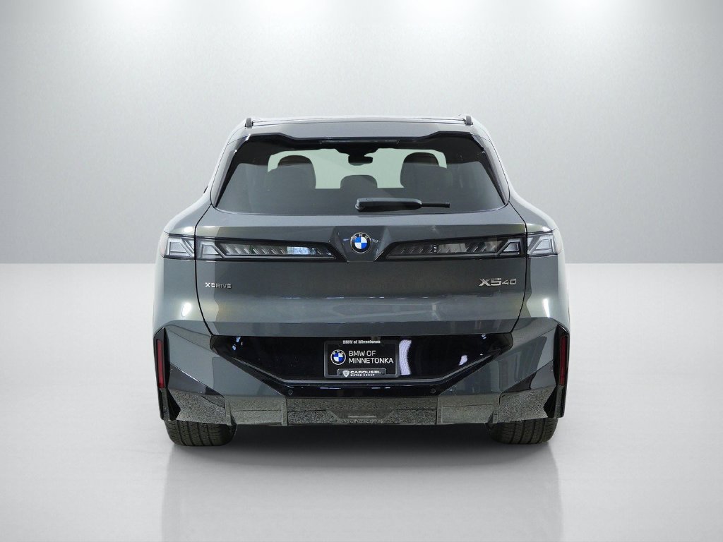 New 2027 Dravit Grey Metallic BMW  image 10