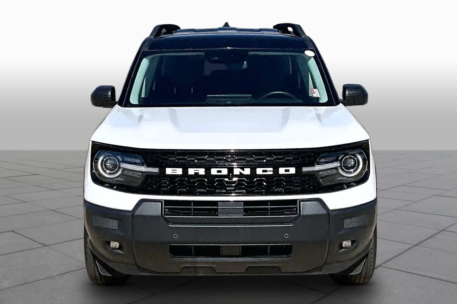 Used 2025 Oxford White Ford Outer Banks image 4