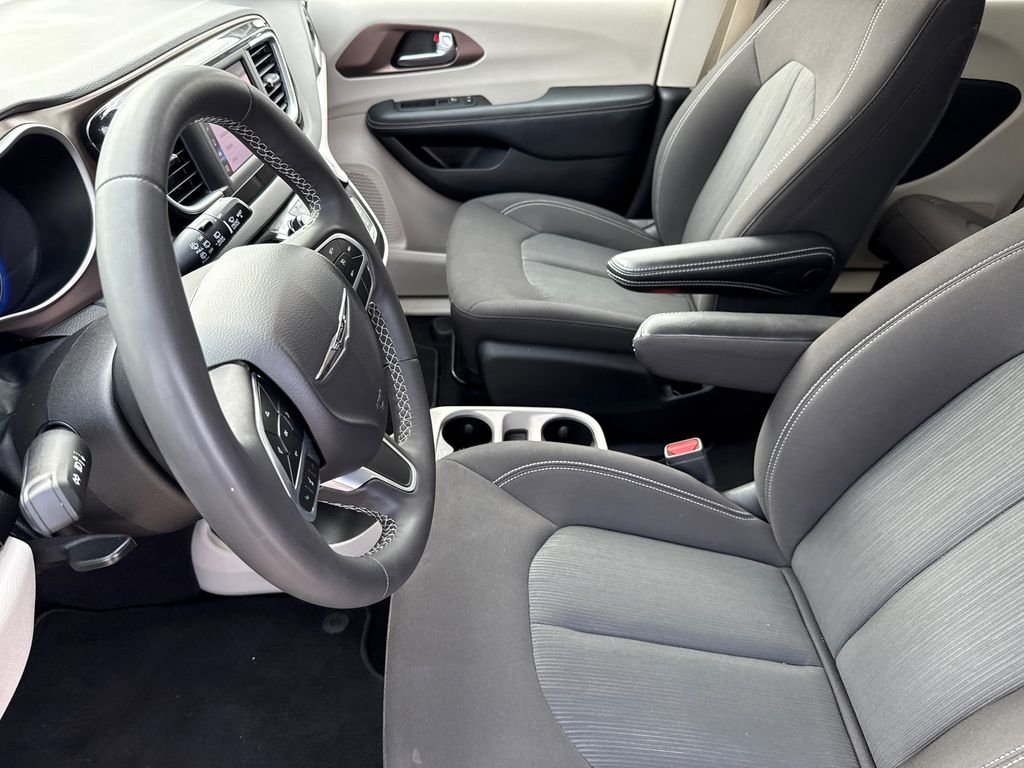 Used 2023 Red Chrysler LX image 19
