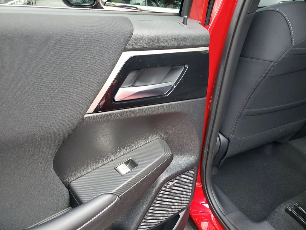 New 2026 Red Mitsubishi ES image 11