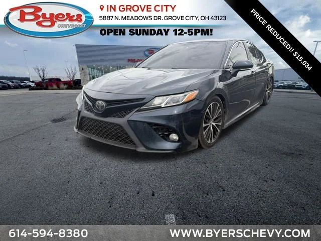 Used 2018 Blue Toyota SE image 1