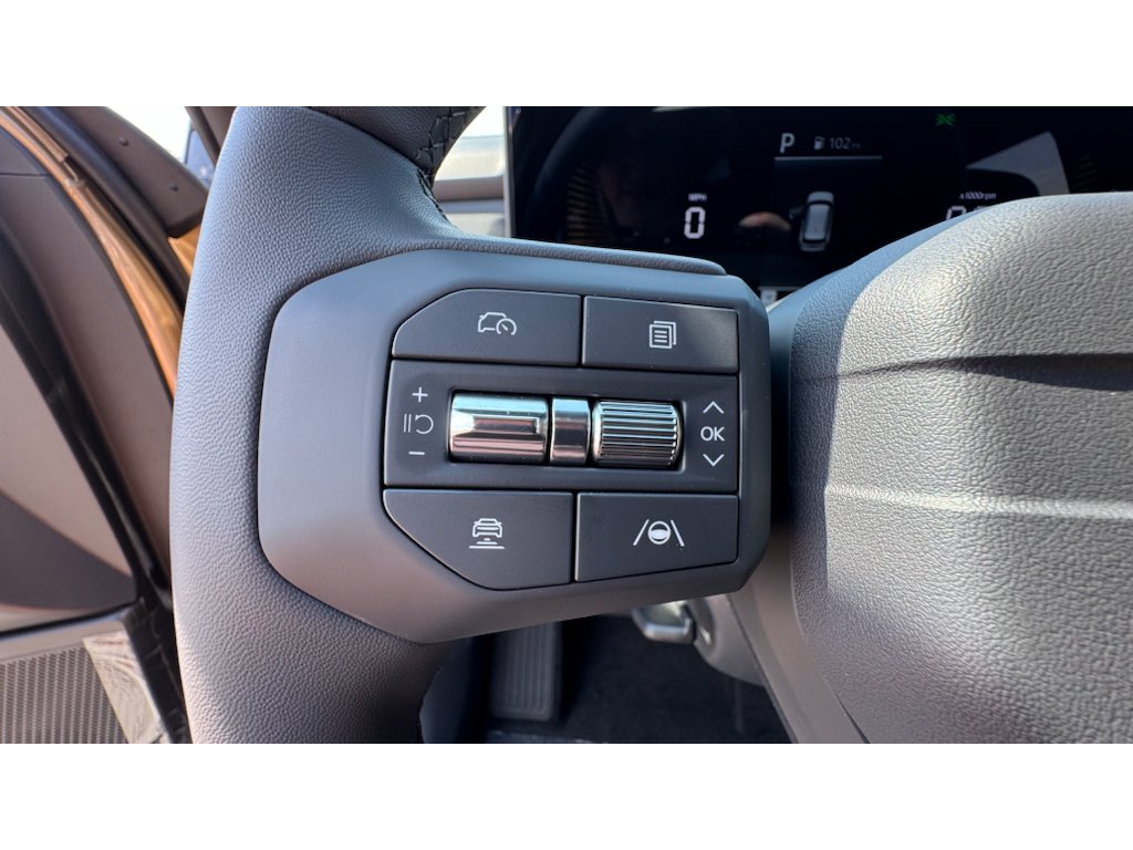 New 2027 Terrain Brown Kia X-Line S image 12