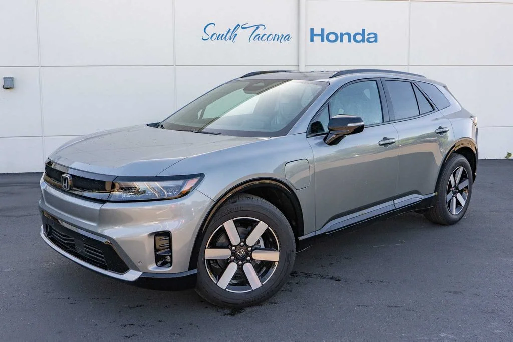 New 2026 Mercury Silver Metallic Honda Touring image 2