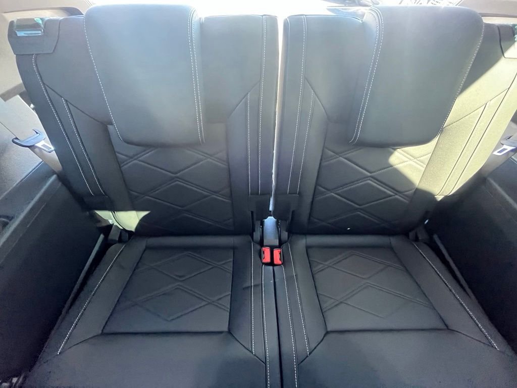 New 2026 Gray Volkswagen 2.0T SE w/Technology image 26