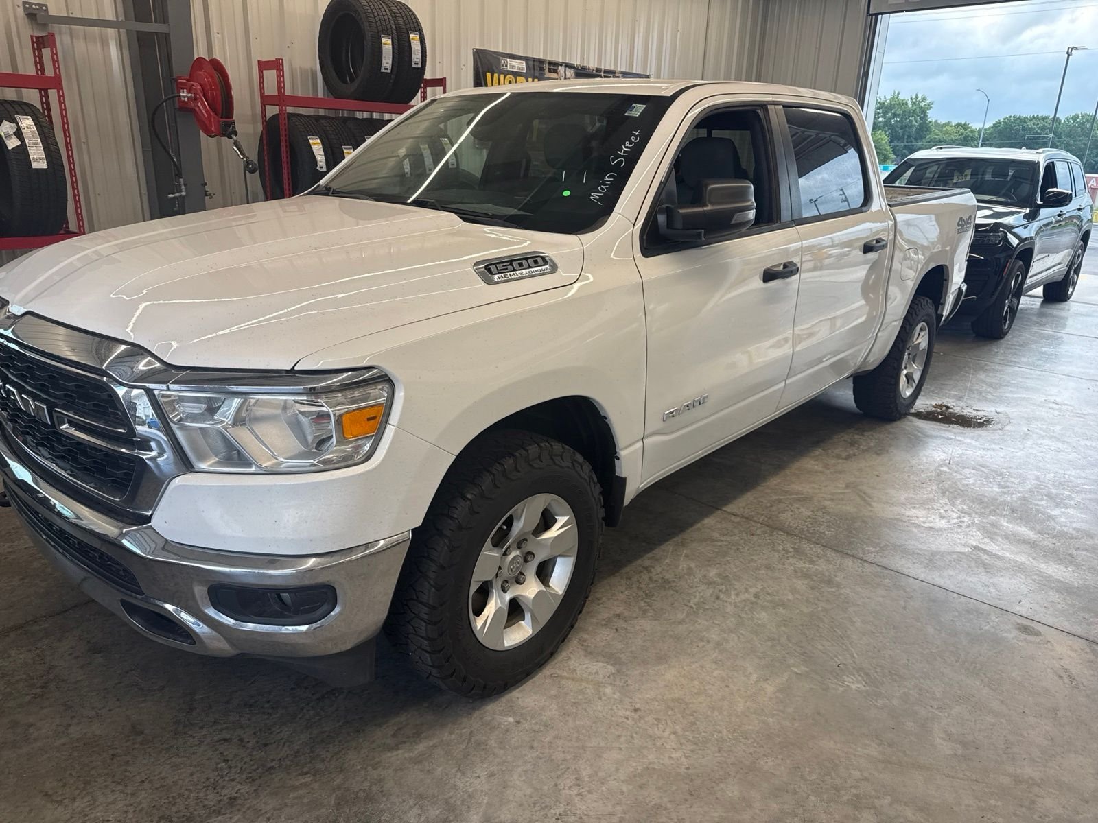 Used 2024 RAM Ram 1500 Pickup Big Horn/Lone Star with VIN 1C6SRFFT9RN211112 for sale in Kansas City