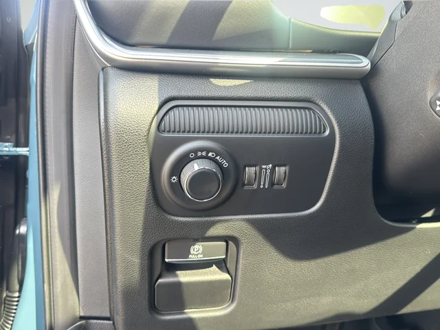 New 2026 Steel Blue Exterior Paint Jeep Limited Reserve image 12